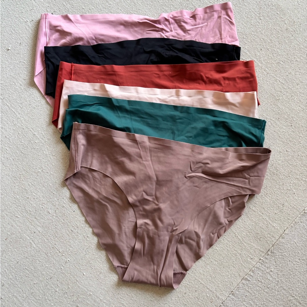 Lululemon InvisiWear Mid-Rise Bikini Underwear 6 Pack size M